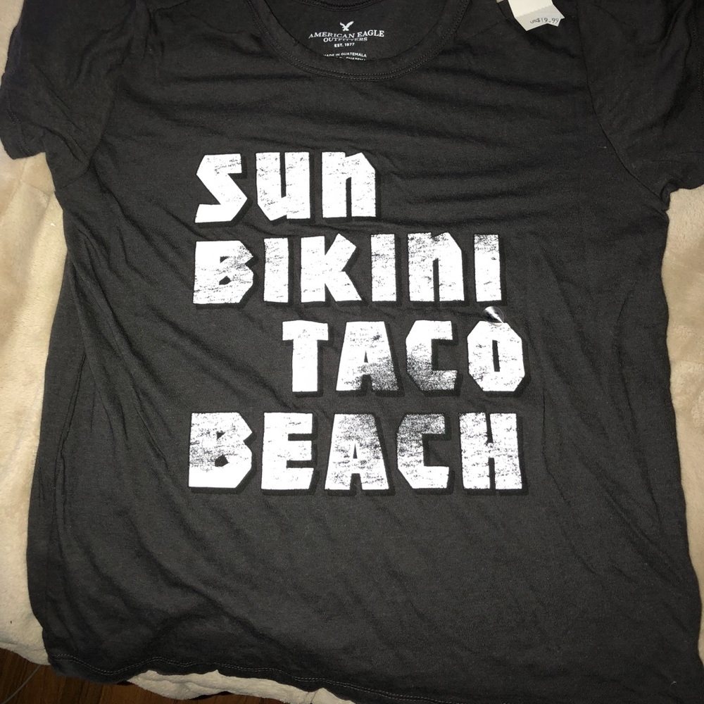 American Eagle t-shirt
